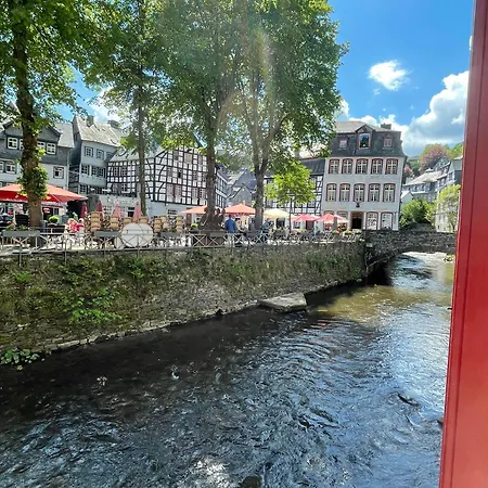 Apartment Am Fluss Im Haus An Der Rur Monschau Exterior foto