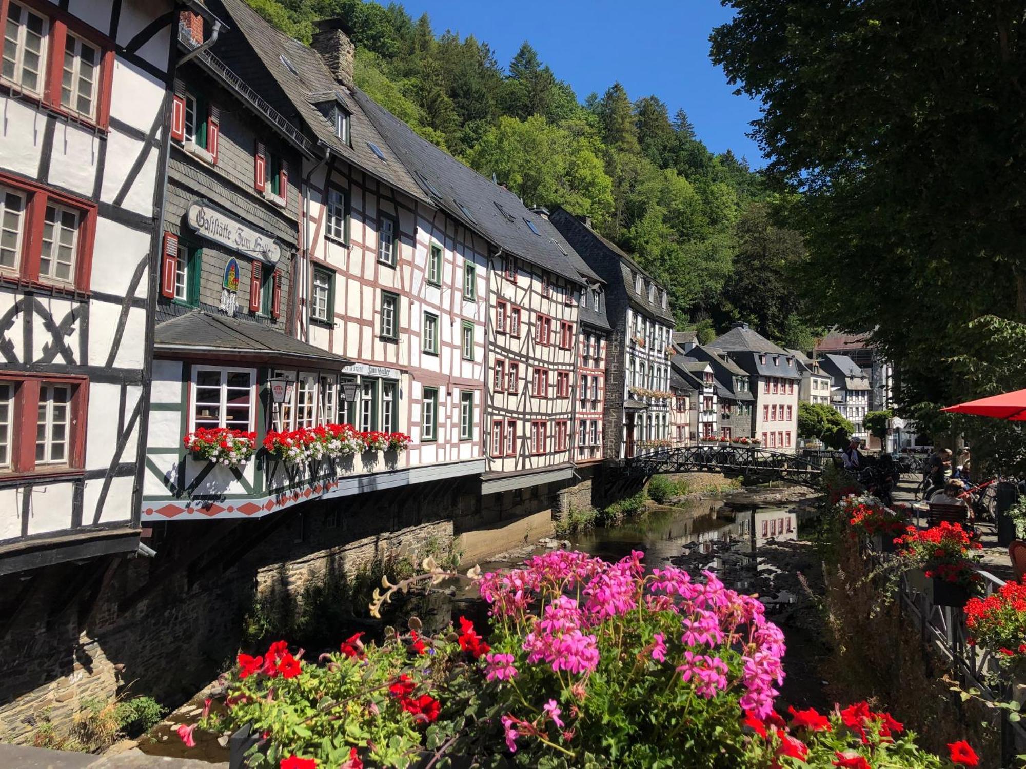 Apartment Am Fluss Im Haus An Der Rur Monschau